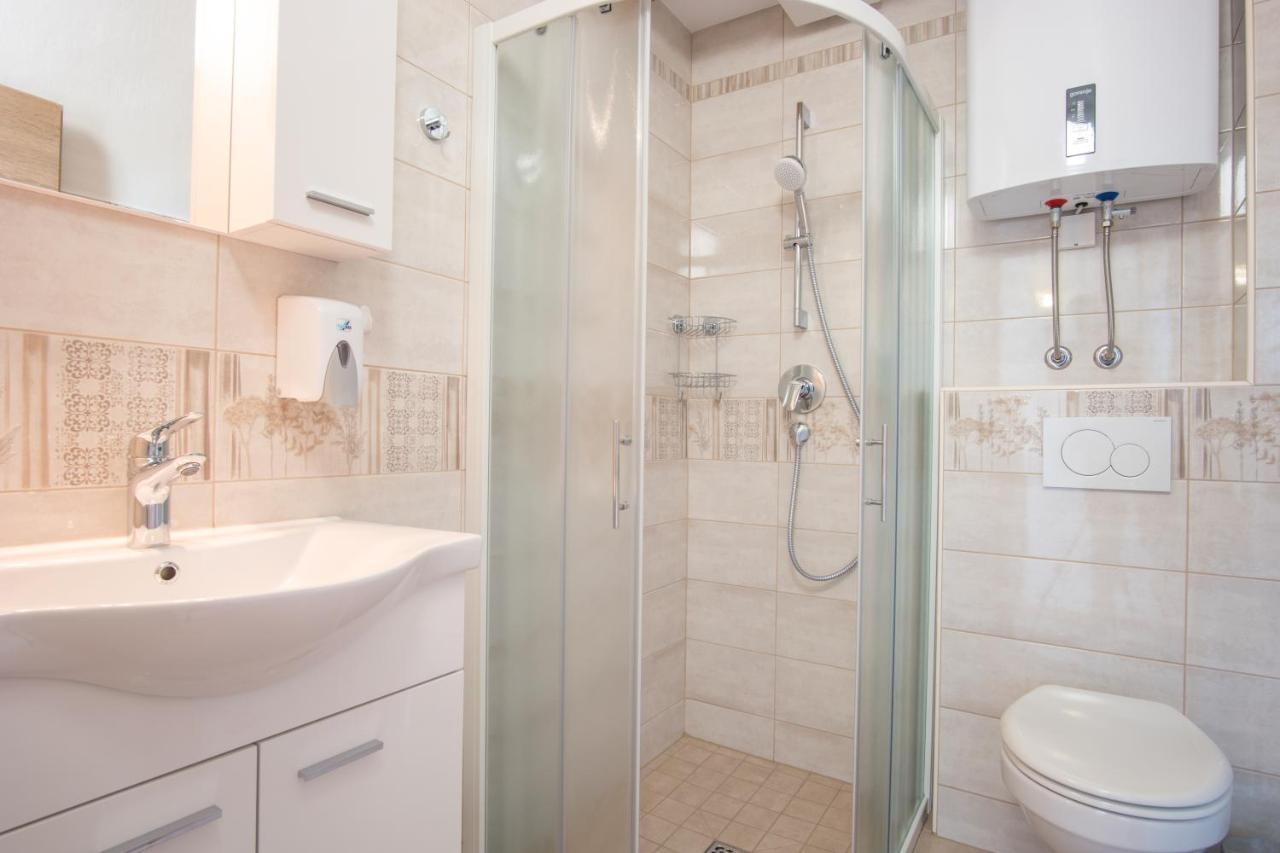 Vila Radolca Apartments & Rooms Radovljica Extérieur photo
